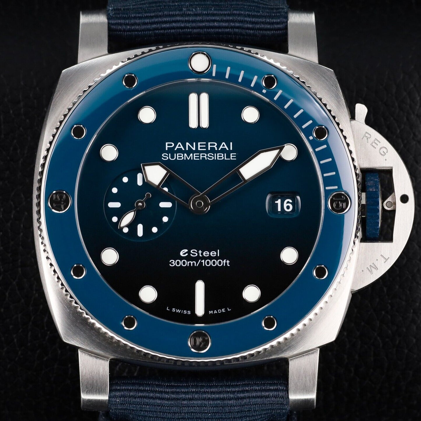 Panerai Submersible Blue Men's Watch - PAM01289