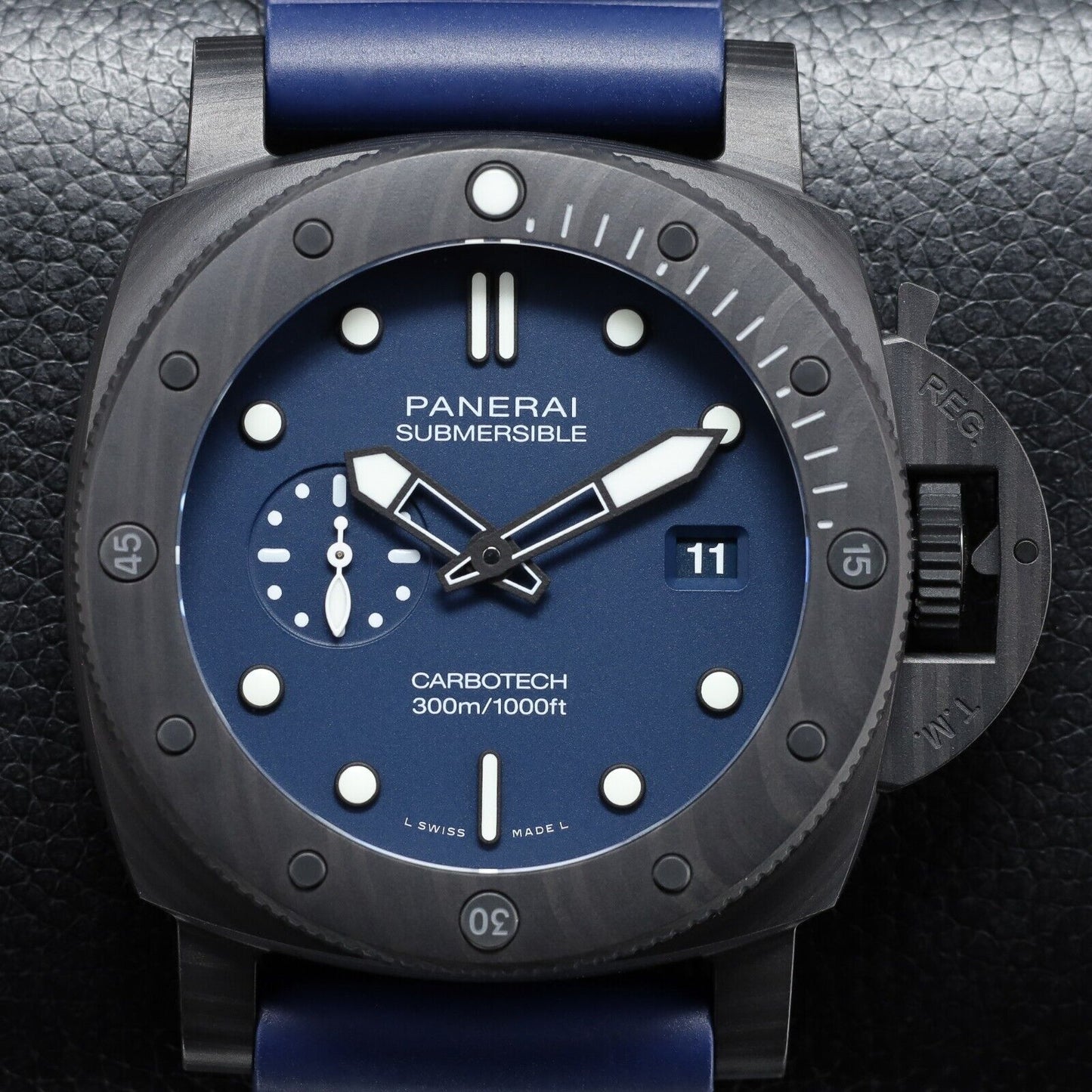 Panerai Submersible Carbotech Blue Men's Watch - PAM01232