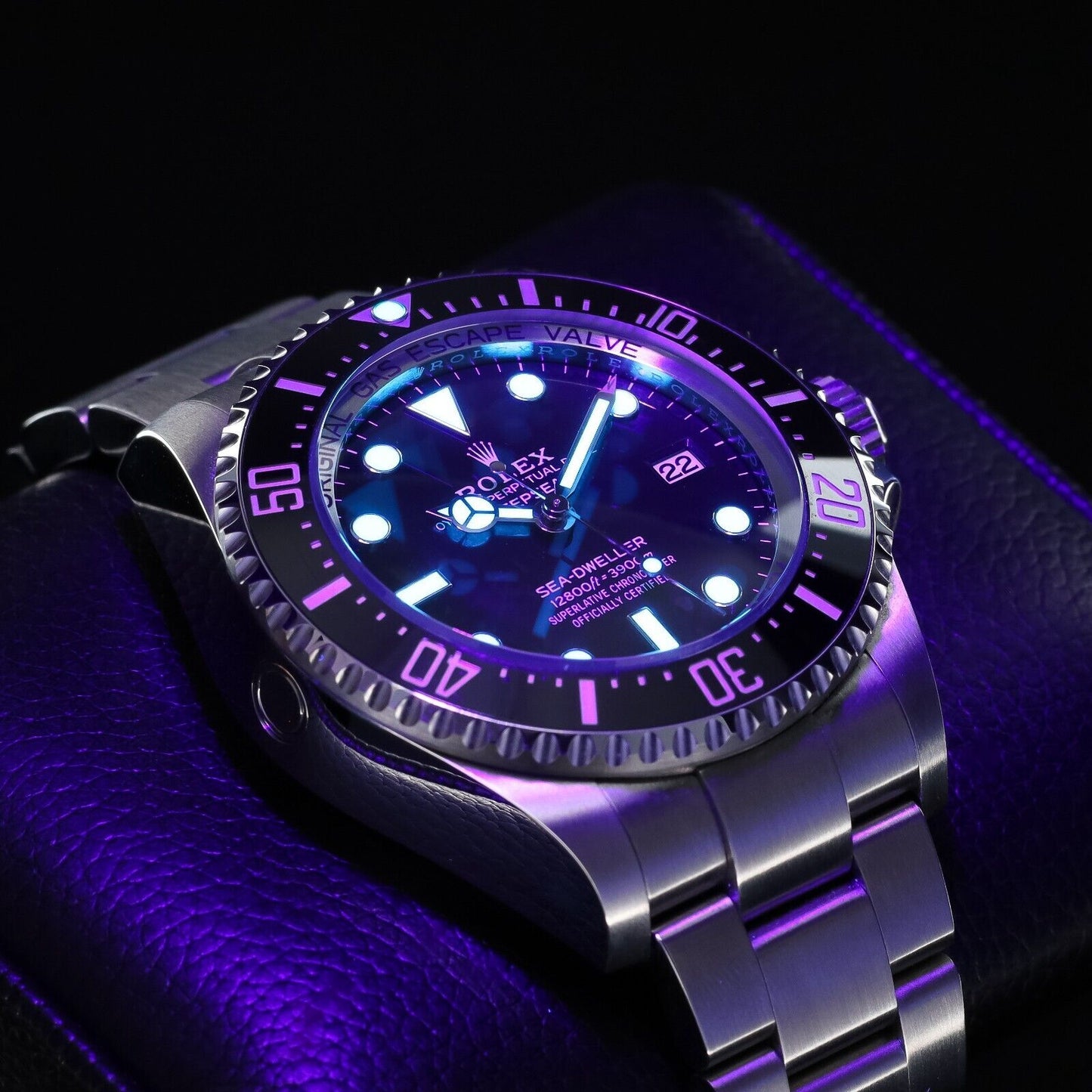 Rolex Sea-Dweller Silver Oyster Bracelet with Black Bezel-136660