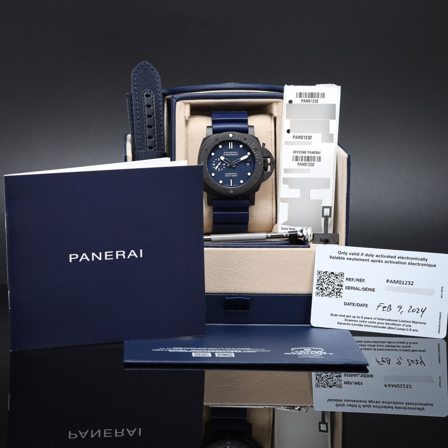 Panerai Submersible Carbotech Blue Men's Watch - PAM01232