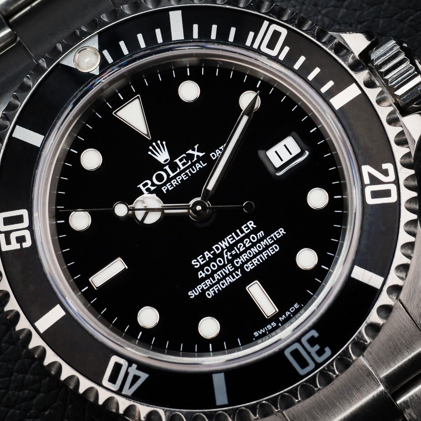 Rolex Sea-Dweller Silver Oyster Bracelet with Black Bezel-16600