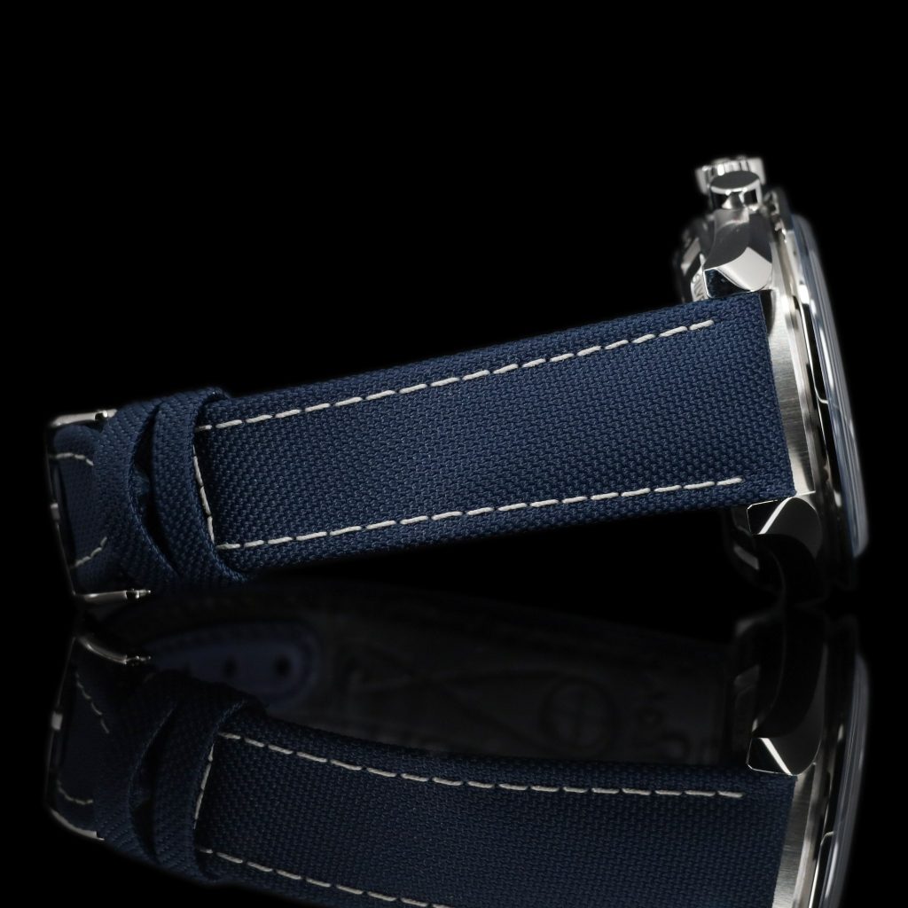 Omega Speedmaster Silver Snoopy