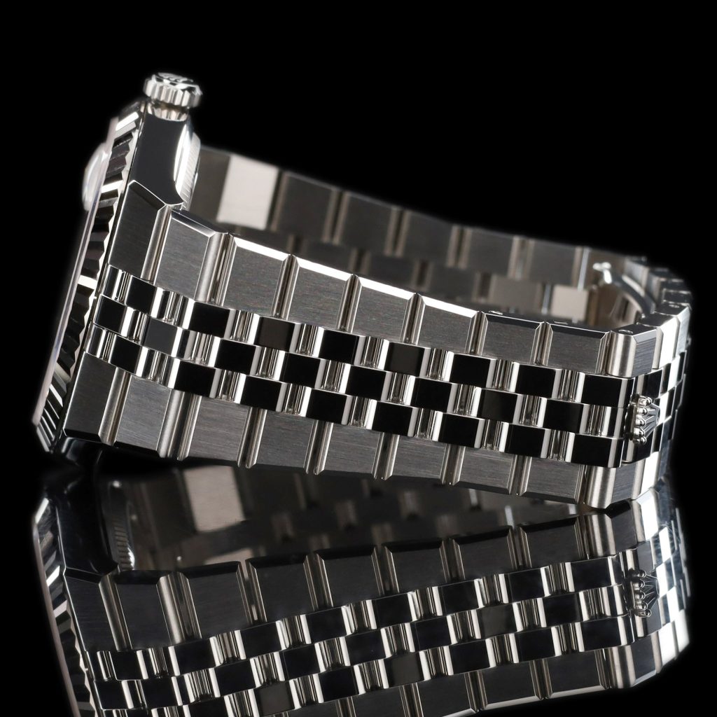 Rolex Land-Dweller Land-Dweller 36 Oystersteel – White Gold / White / Flat Jubilee