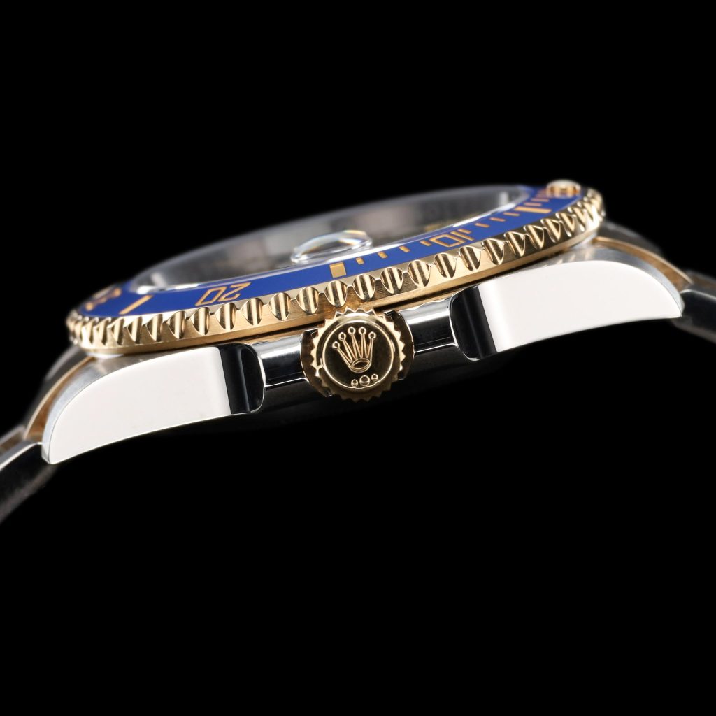 Rolex Submariner Date Rolesor / Blue / Cerachrom