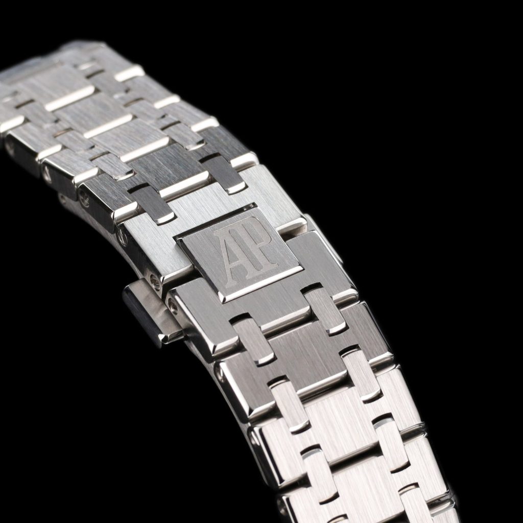 Audemars Piguet Royal Oak Self-winding White Dial NAKED