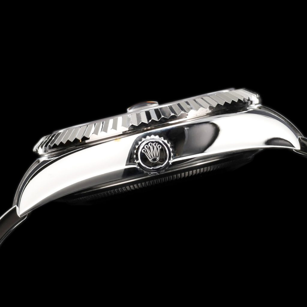 Rolex Sky-Dweller Sky-Dweller Stainless Steel / White Gold / Black