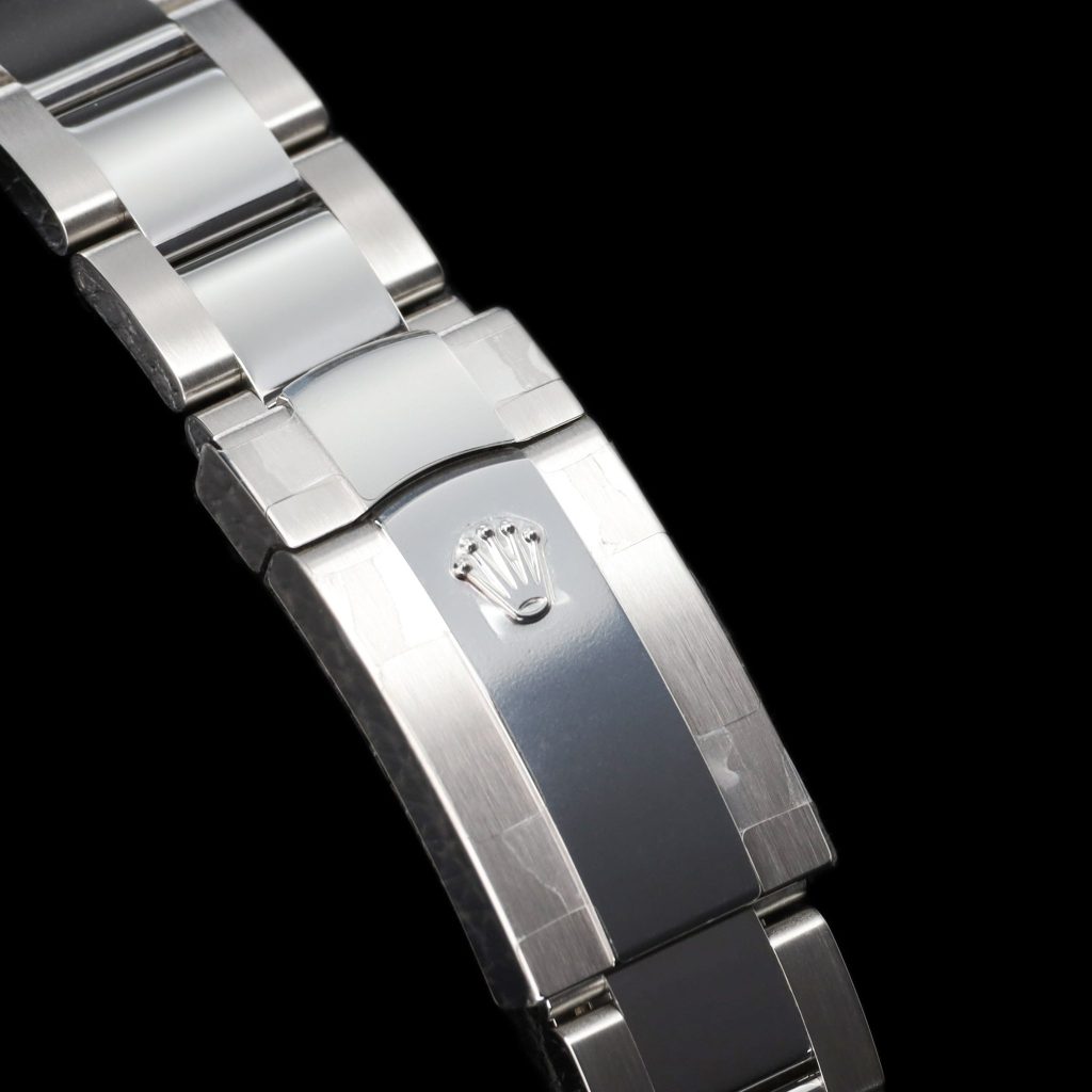 Rolex Datejust Stainless Steel / Fluted / Silver Roman-Diamonds / Oyster