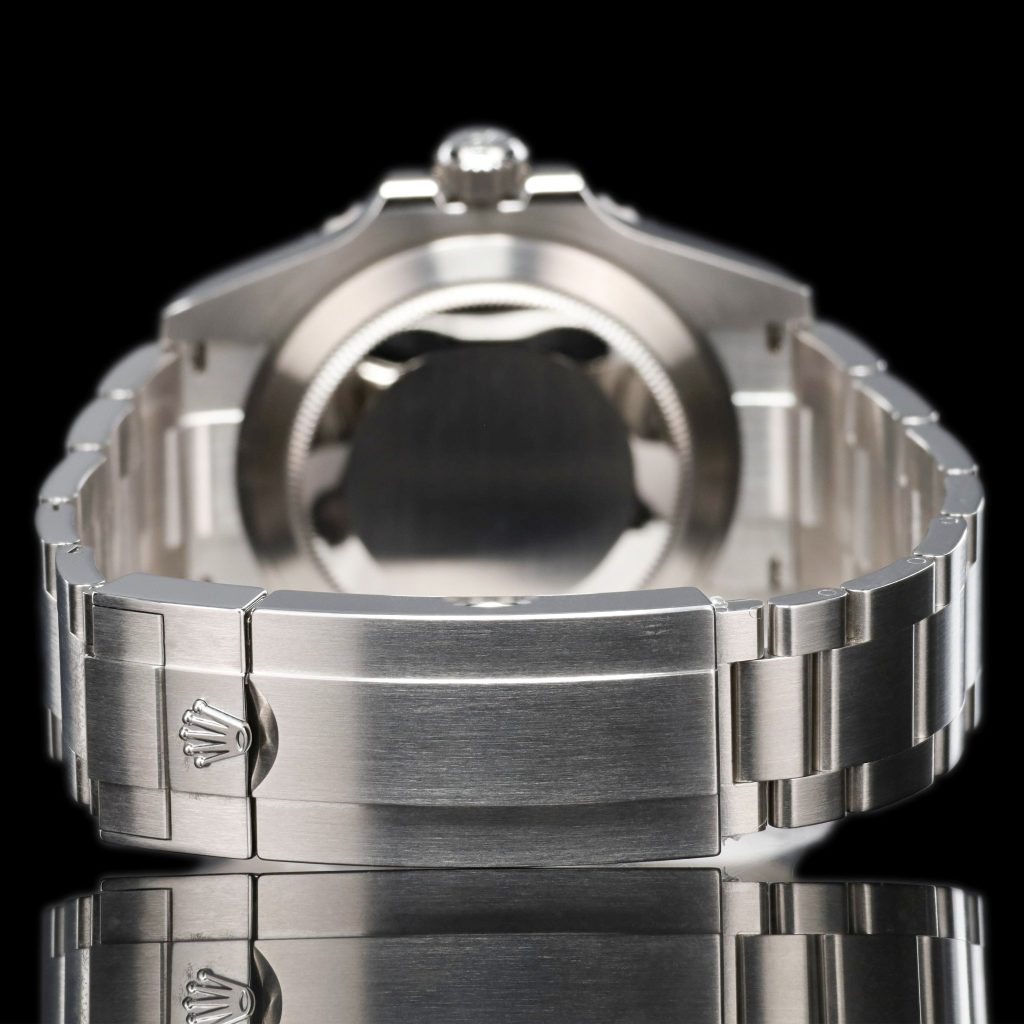 Rolex Submariner No-Date 41 / Stainless Steel / Black / Cerachrom