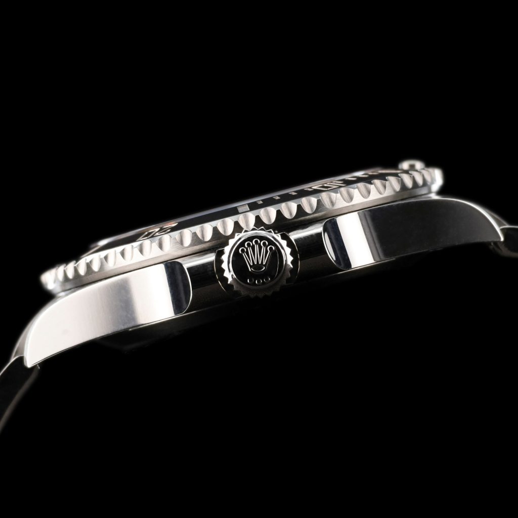 Rolex Submariner No-Date 41 / Stainless Steel / Black / Cerachrom