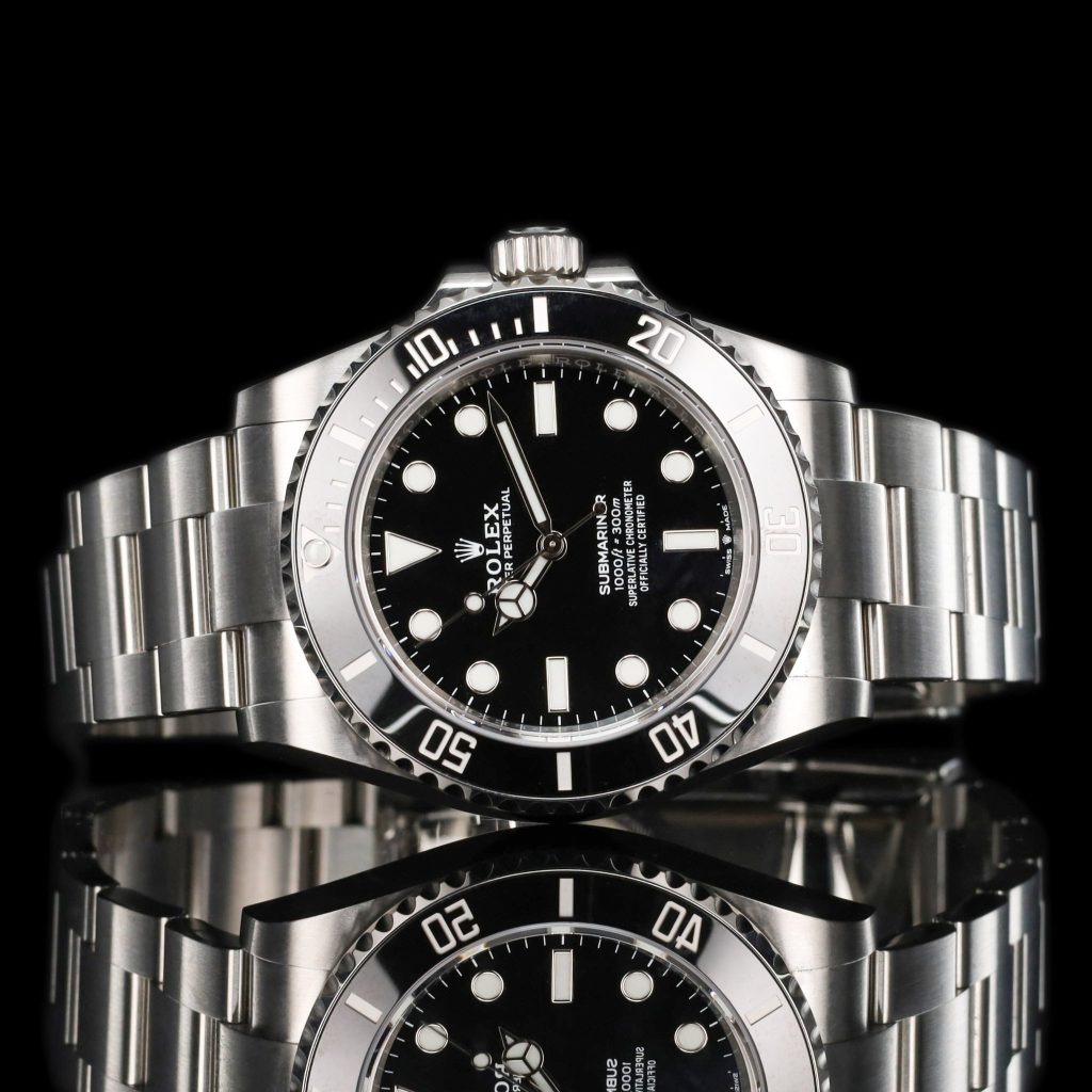 Rolex Submariner No-Date 41 / Stainless Steel / Black / Cerachrom