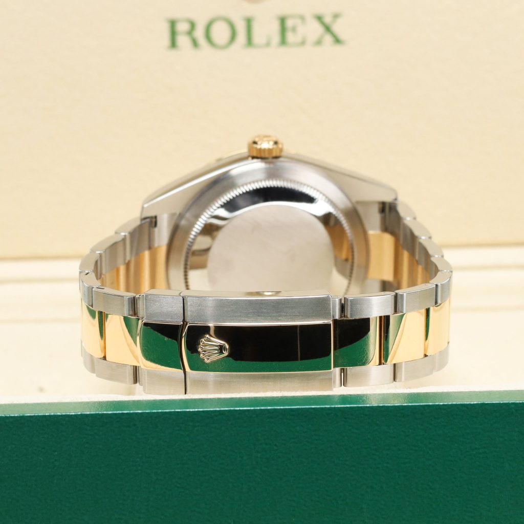 Rolex Sky-Dweller Sky-Dweller Stainless Steel / Yellow Gold / Champagne