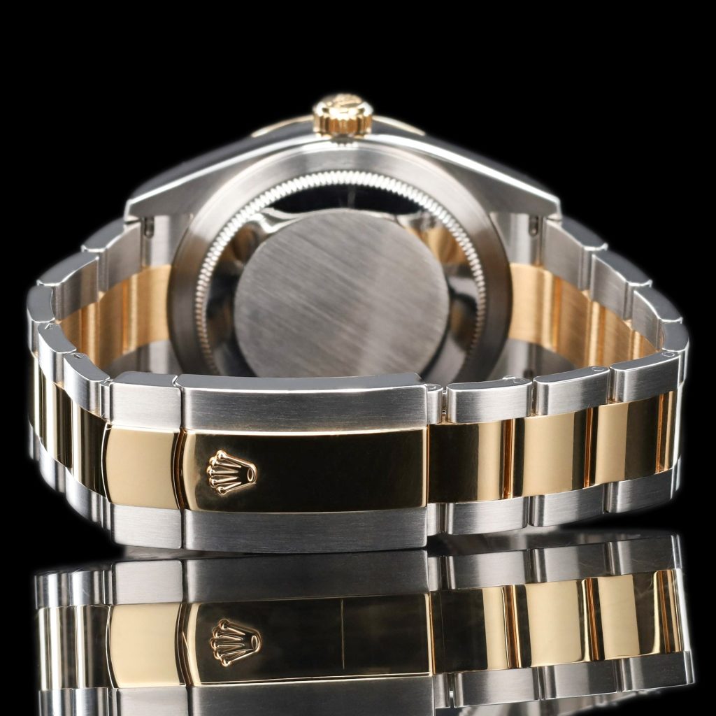Rolex Sky-Dweller Sky-Dweller Stainless Steel / Yellow Gold / Champagne