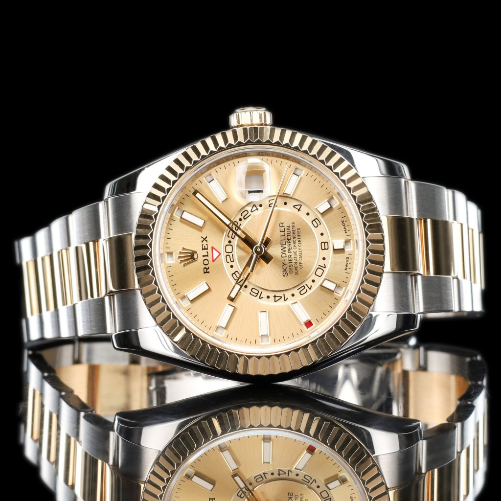 Rolex Sky-Dweller Sky-Dweller Stainless Steel / Yellow Gold / Champagne