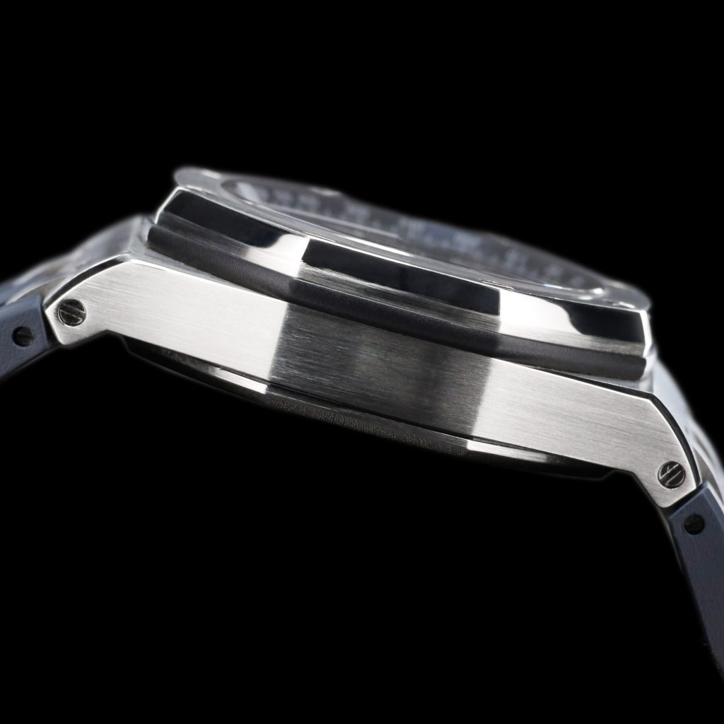 Audemars Piguet Royal Oak Offshore 42 Stainless Steel / Brown / Alligator