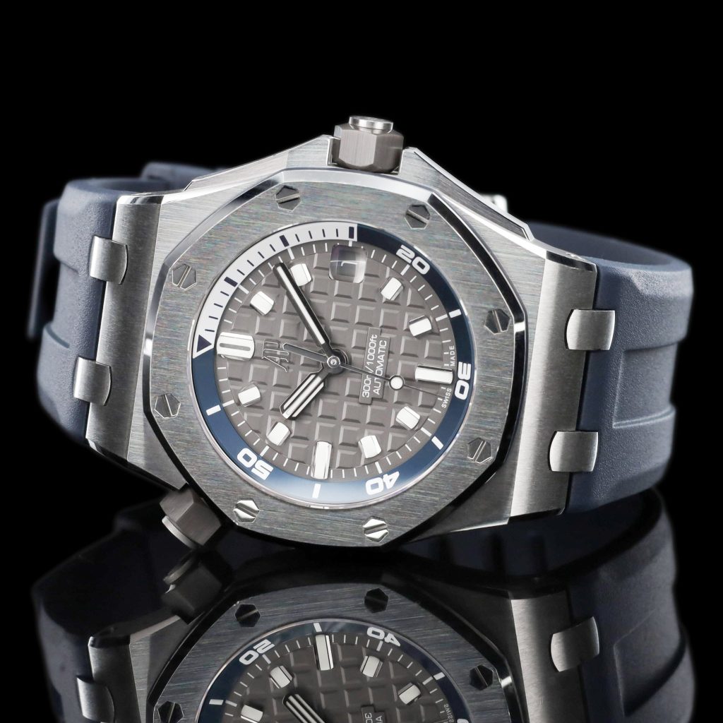 AP Royal Oak Offshore Diver Stainless Steel / Grey