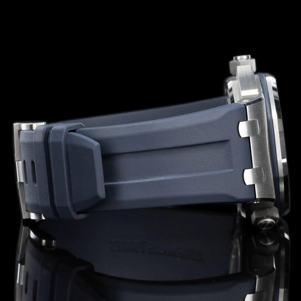 Audemars Piguet Royal Oak Offshore Diver Stainless Steel / Grey