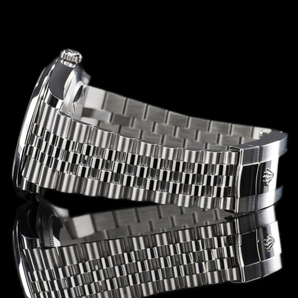 Rolex Datejust 41 Stainless Steel Smooth / Jubilee / Blue