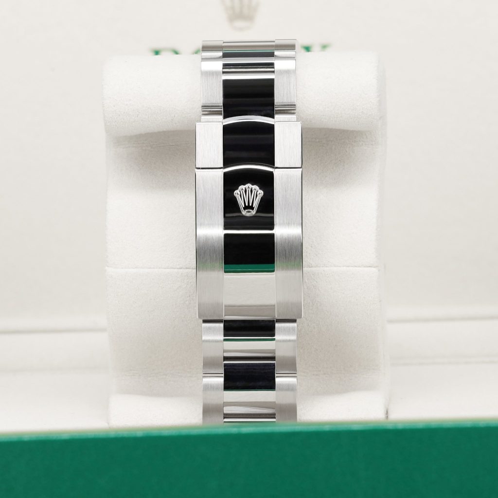 Rolex Sky-Dweller Sky-Dweller Stainless Steel – White Gold / Green / Oyster