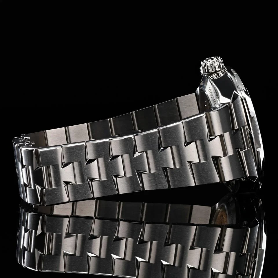 Vacheron Constantin Overseas