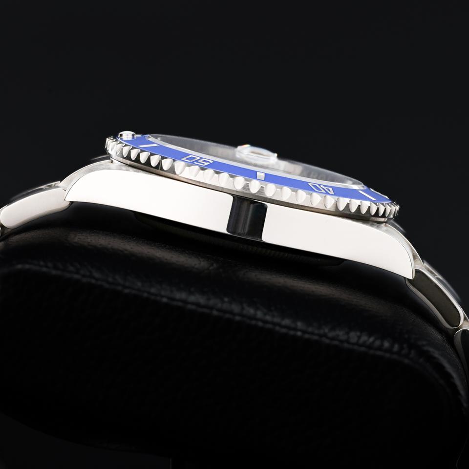 Rolex Submariner Date